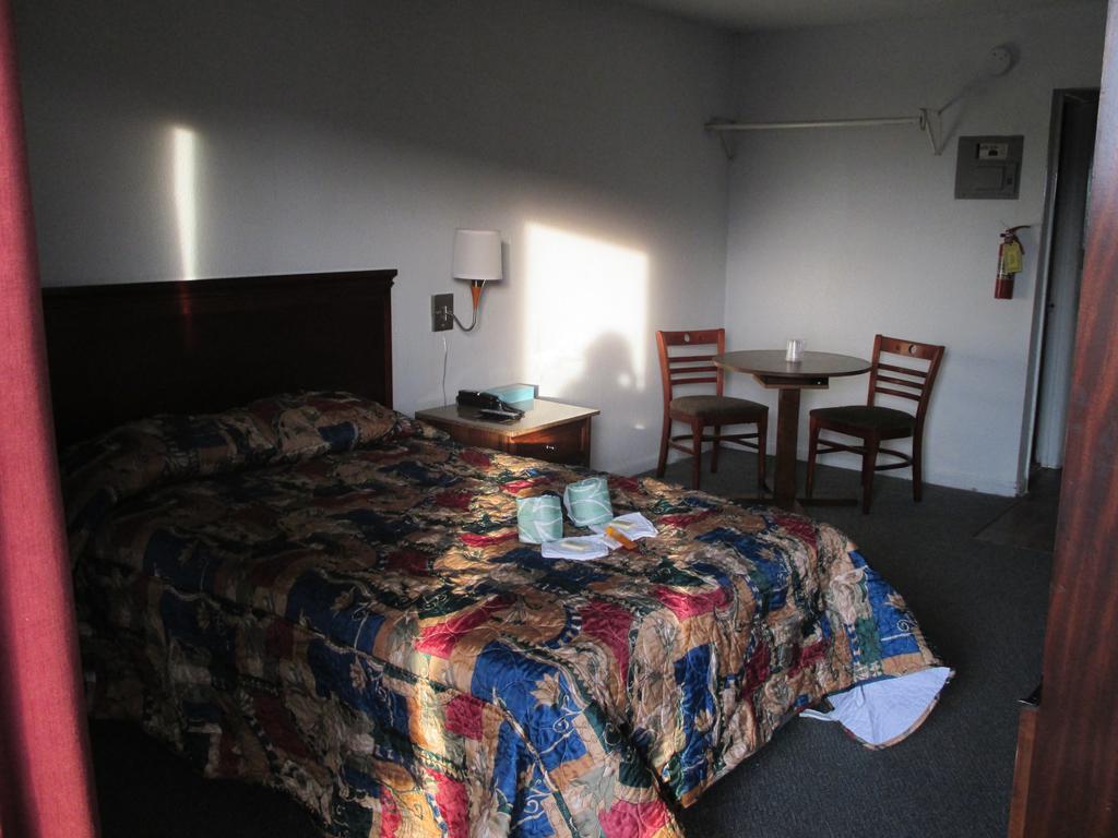 Budgetel Inn And Suites Atlanta Room photo